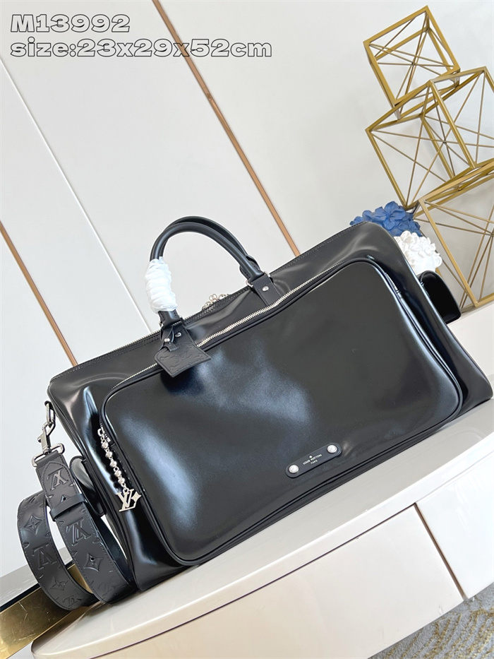 LOUIS VUITTON 루이비통 키폴 카고 반둘리에 50 M13992