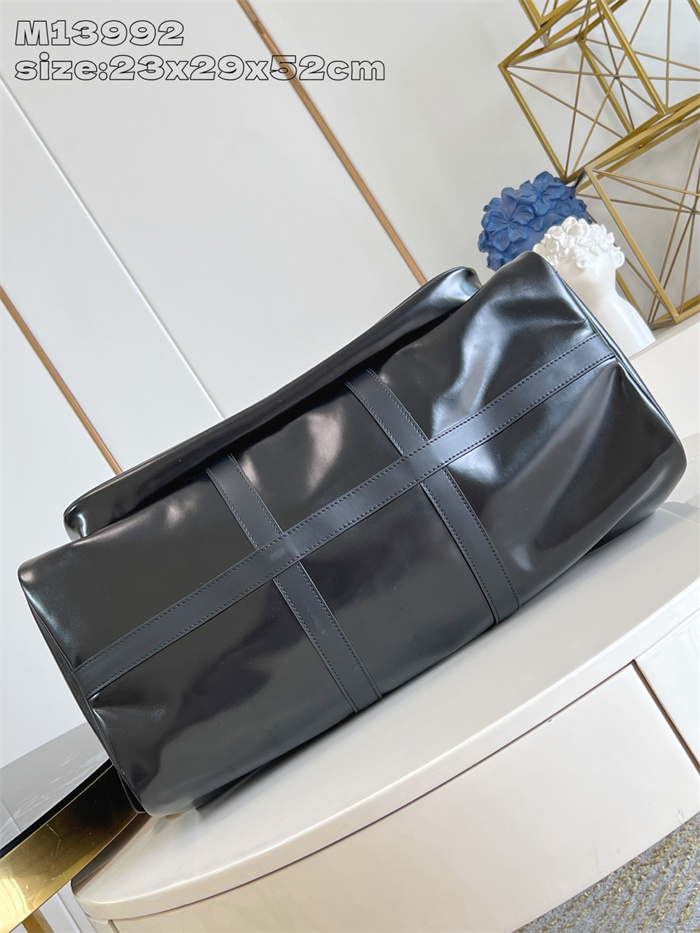 LOUIS VUITTON 루이비통 키폴 카고 반둘리에 50 M13992