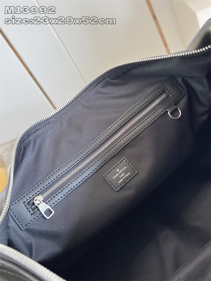 LOUIS VUITTON 루이비통 키폴 카고 반둘리에 50 M13992
