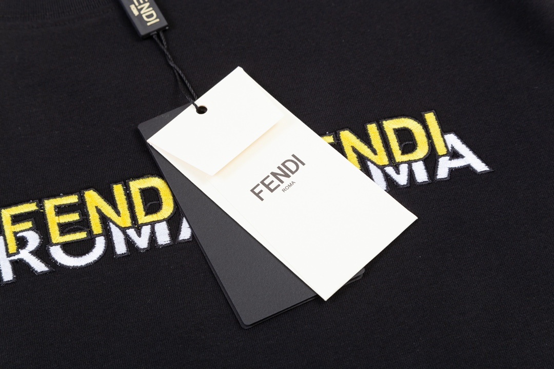 FENDI 쇼트 슬리브