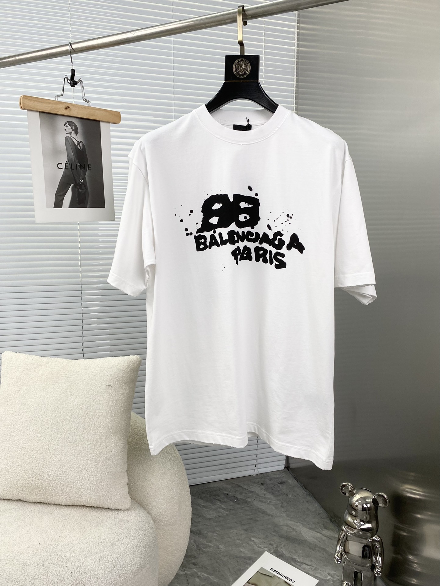 발렌시아가 쇼트 슬리브