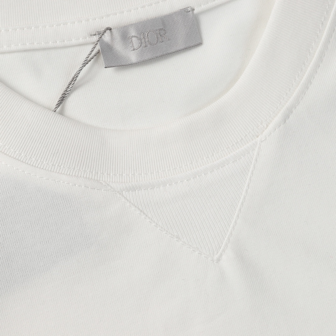 DIOR 엠보싱 쇼트 슬리브