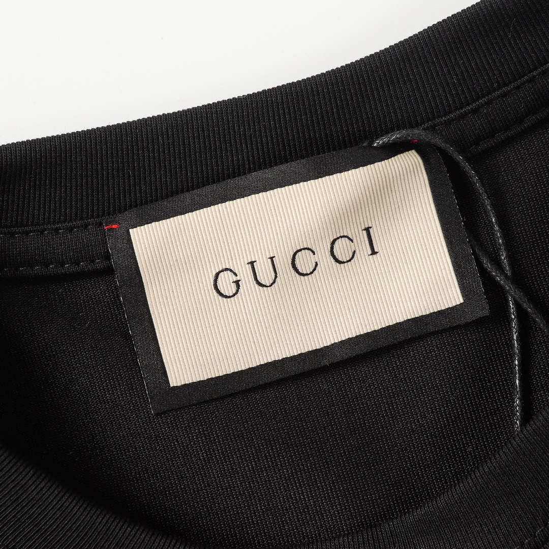 GUCCI 프린트 쇼트 슬리브