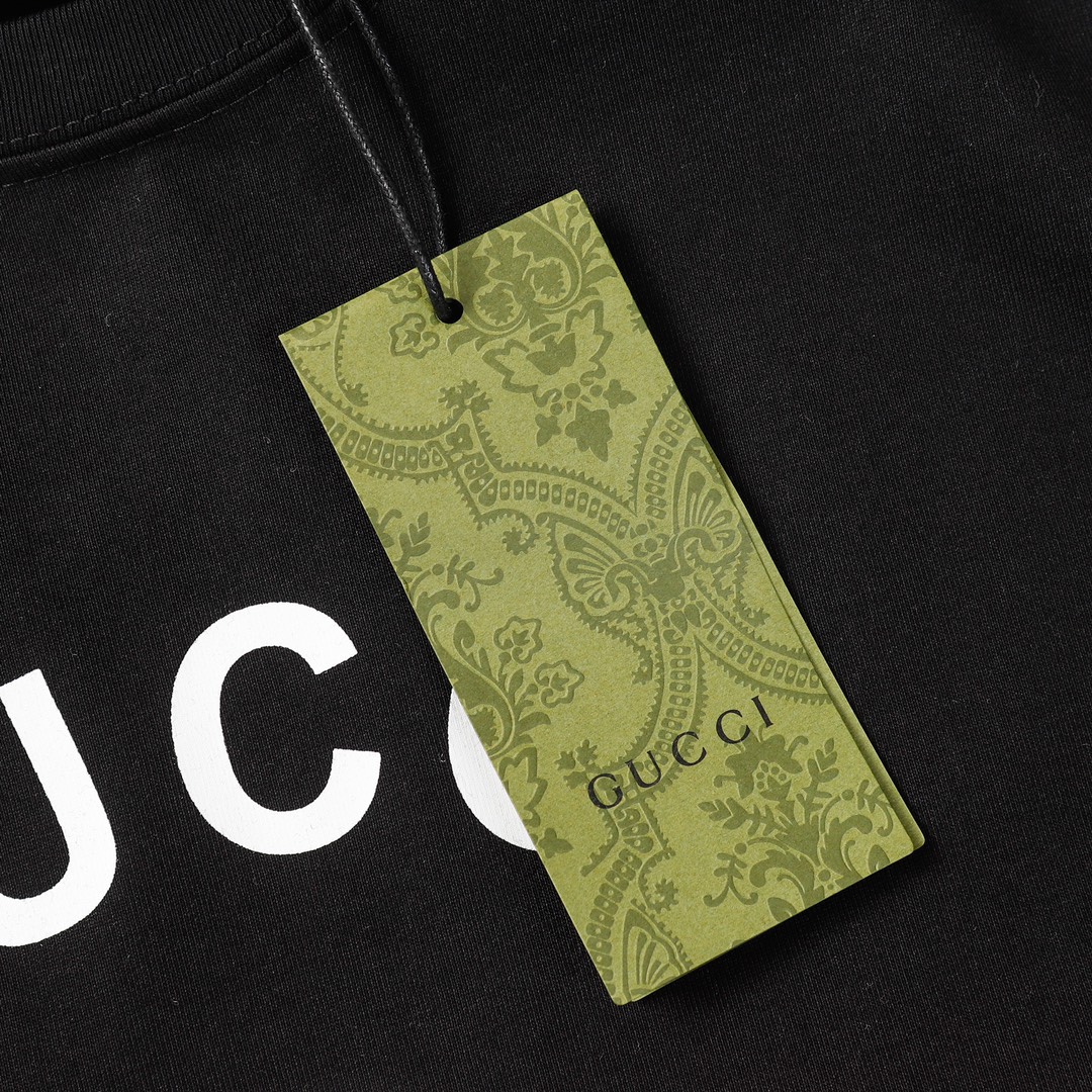 GUCCI 프린트 쇼트 슬리브