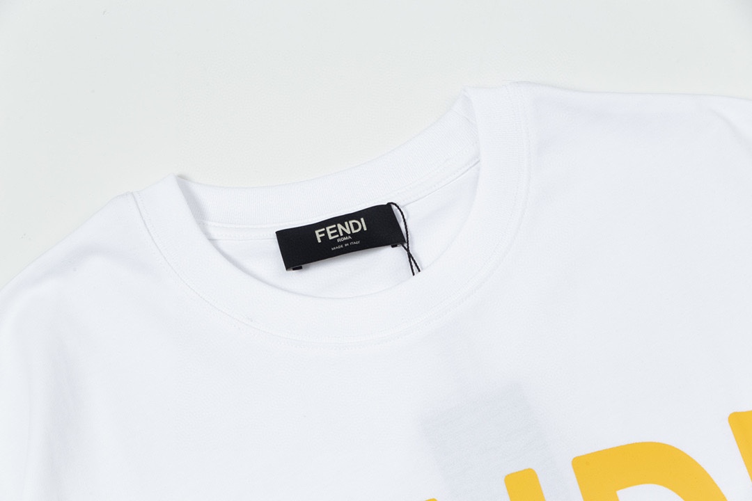 FENDI 옐로 레터 프린트 펜디 쇼트 슬리브