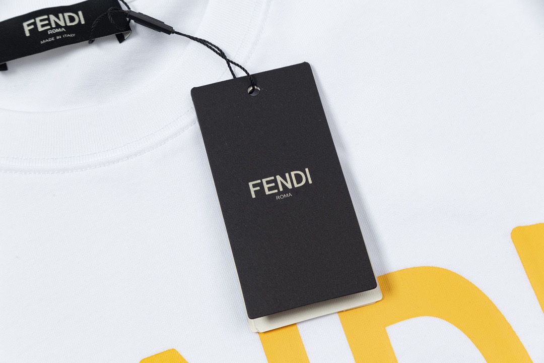 FENDI 옐로 레터 프린트 펜디 쇼트 슬리브