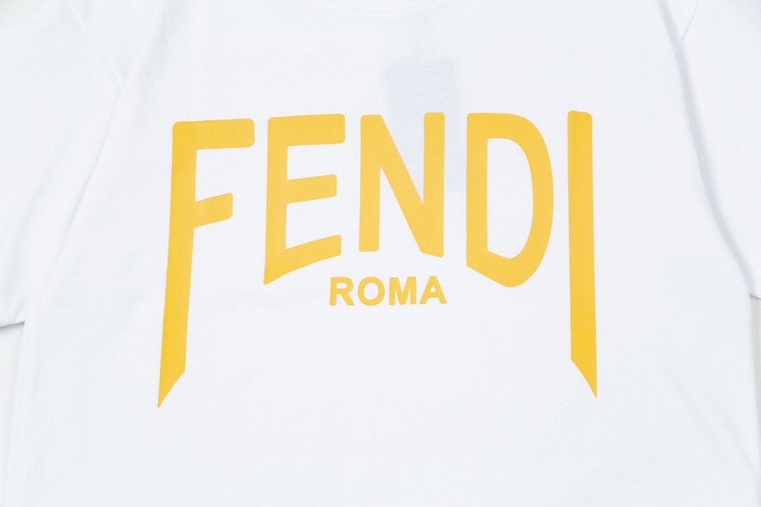 FENDI 옐로 레터 프린트 펜디 쇼트 슬리브