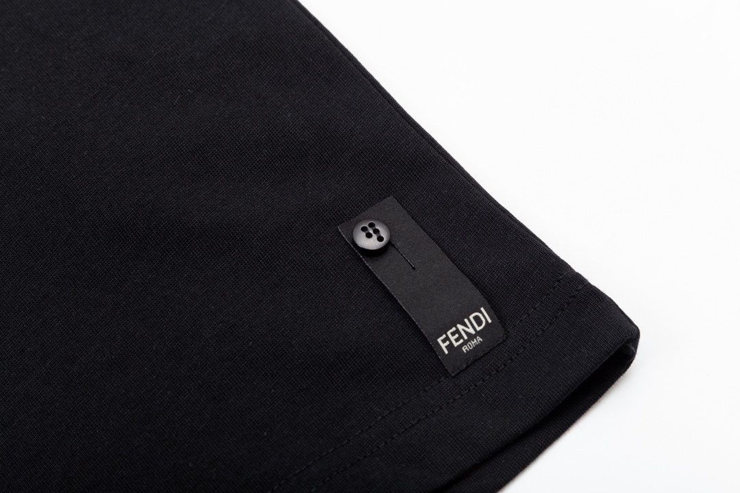FENDI 가슴 펜디 모노그램 프린트 반소매