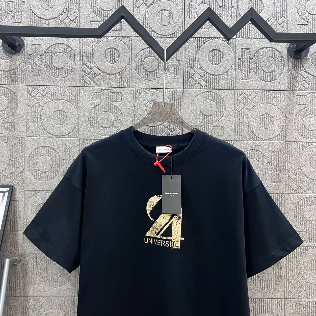 YSL 생로랑 레터 로고 프린트 쇼트 슬리브