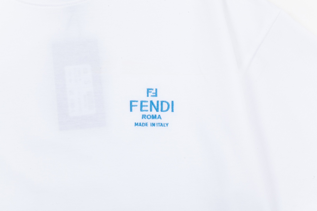 FENDI 펜디 반소매 레터 프린트 헴 쇼트 슬리브