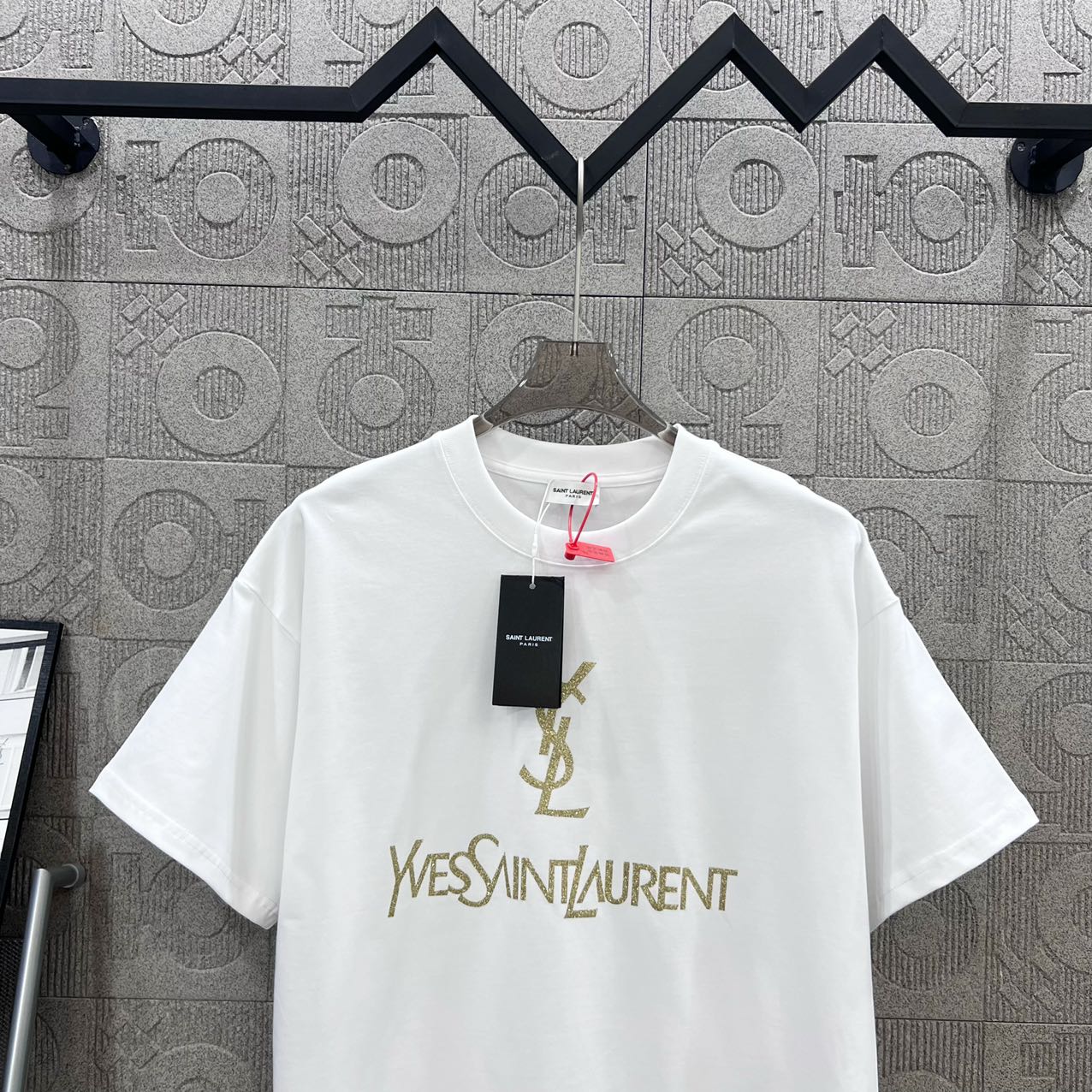 YSL 생로랑 레터 로고 프린트 쇼트 슬리브
