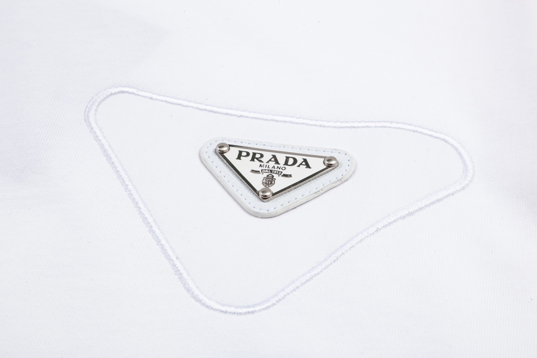PRADA 쇼트 슬리브