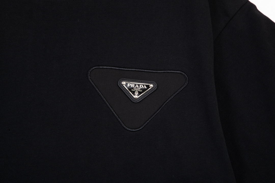 PRADA 프라다 쇼트 슬리브