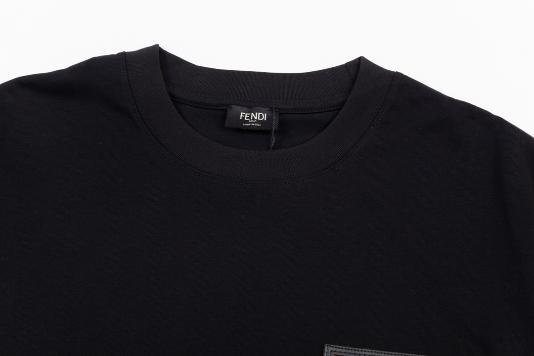 FENDI 펜디 쇼트 슬리브