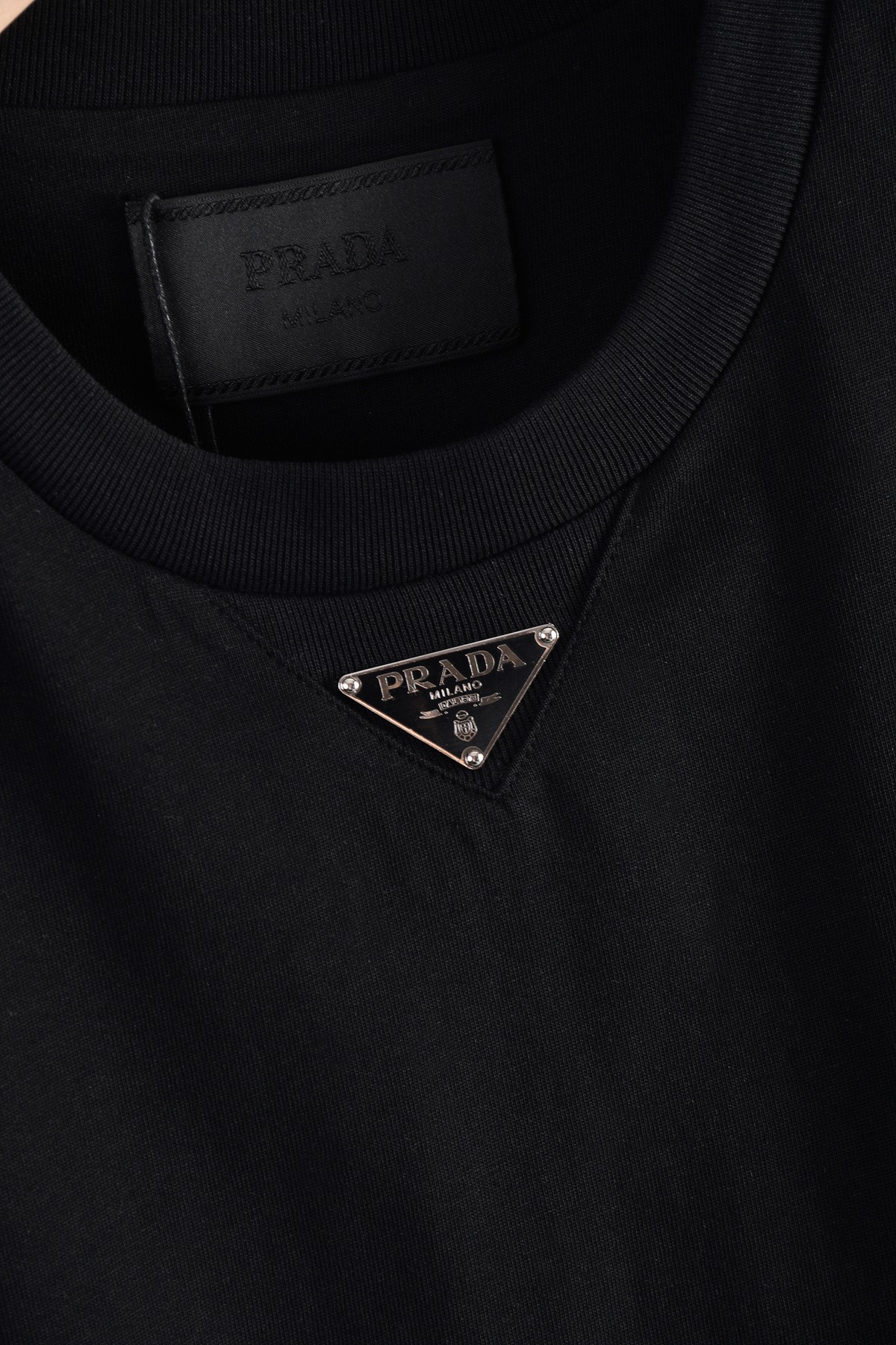 PRADA 쇼트 슬리브
