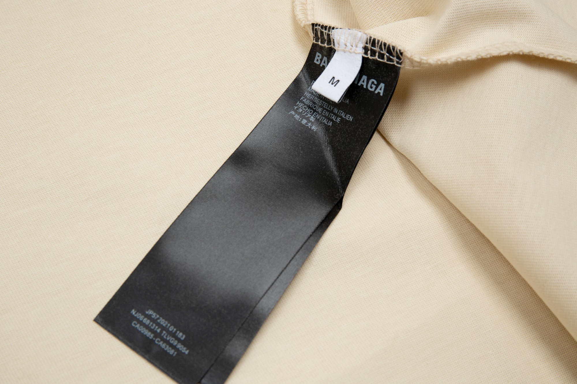 24SS 리미티드 컬렉션 쇼트 슬리브