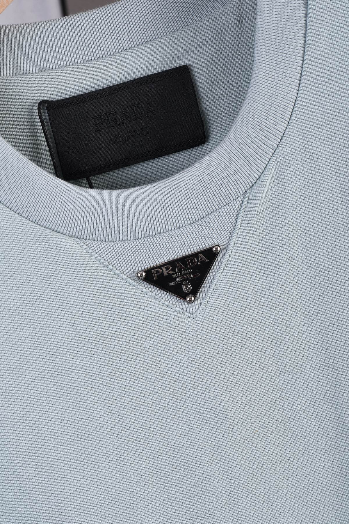 PRADA 쇼트 슬리브