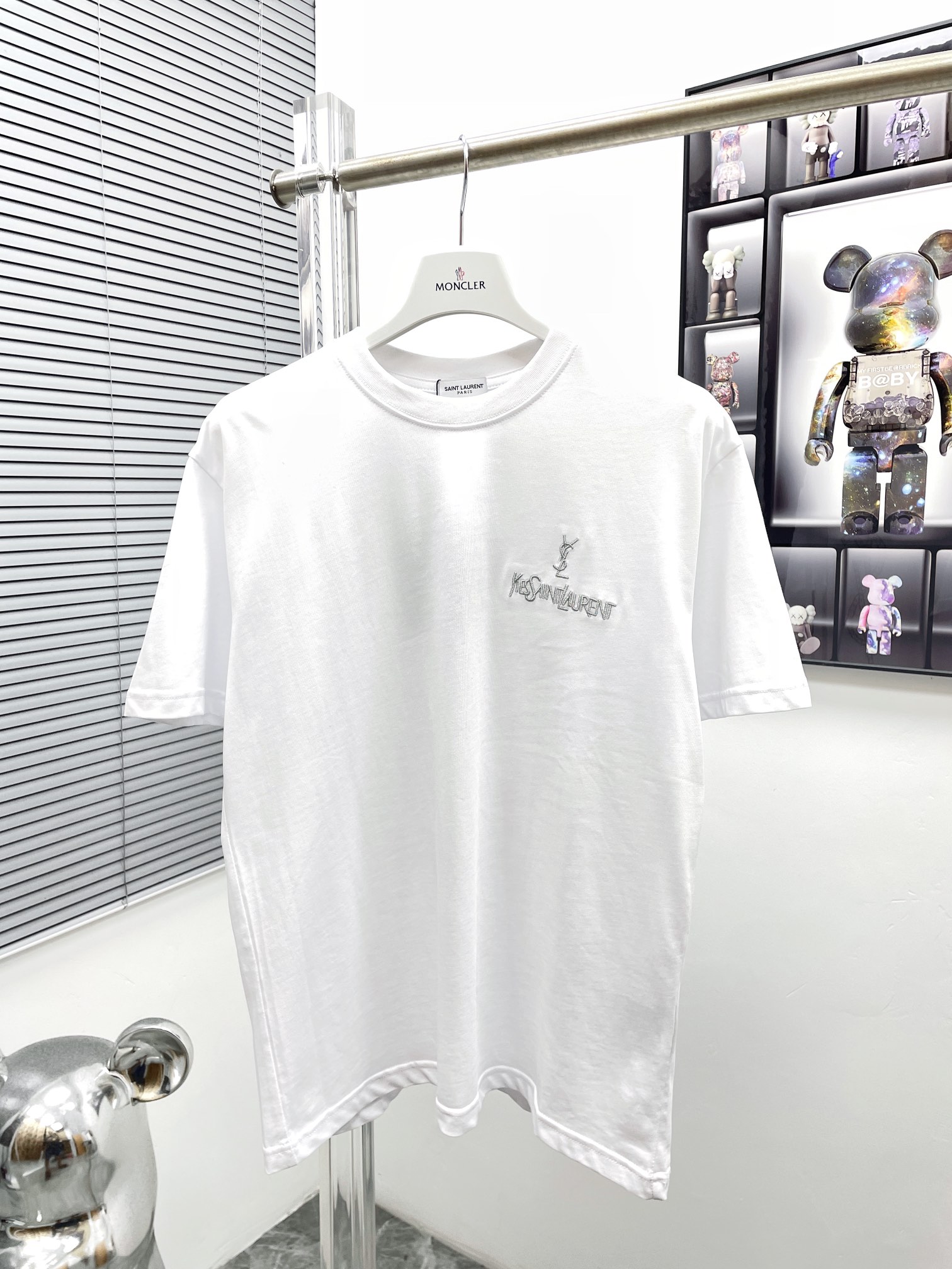 YSL 생로랑 쇼트 슬리브