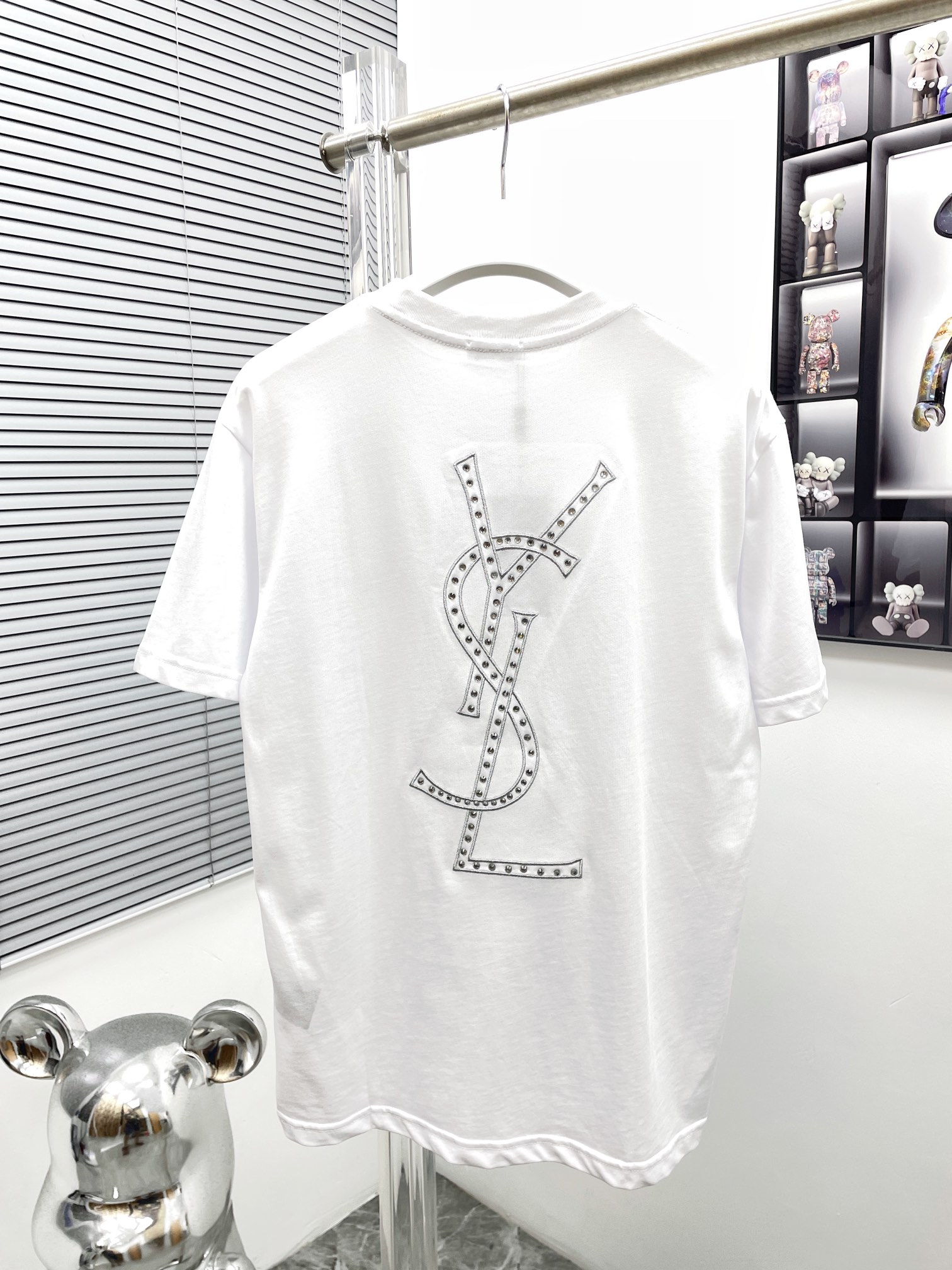 YSL 생로랑 쇼트 슬리브