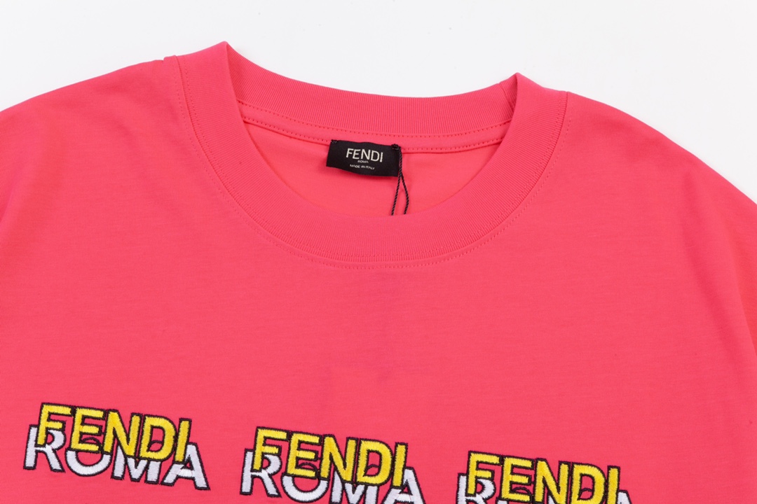 FENDI 펜디 쇼트 슬리브