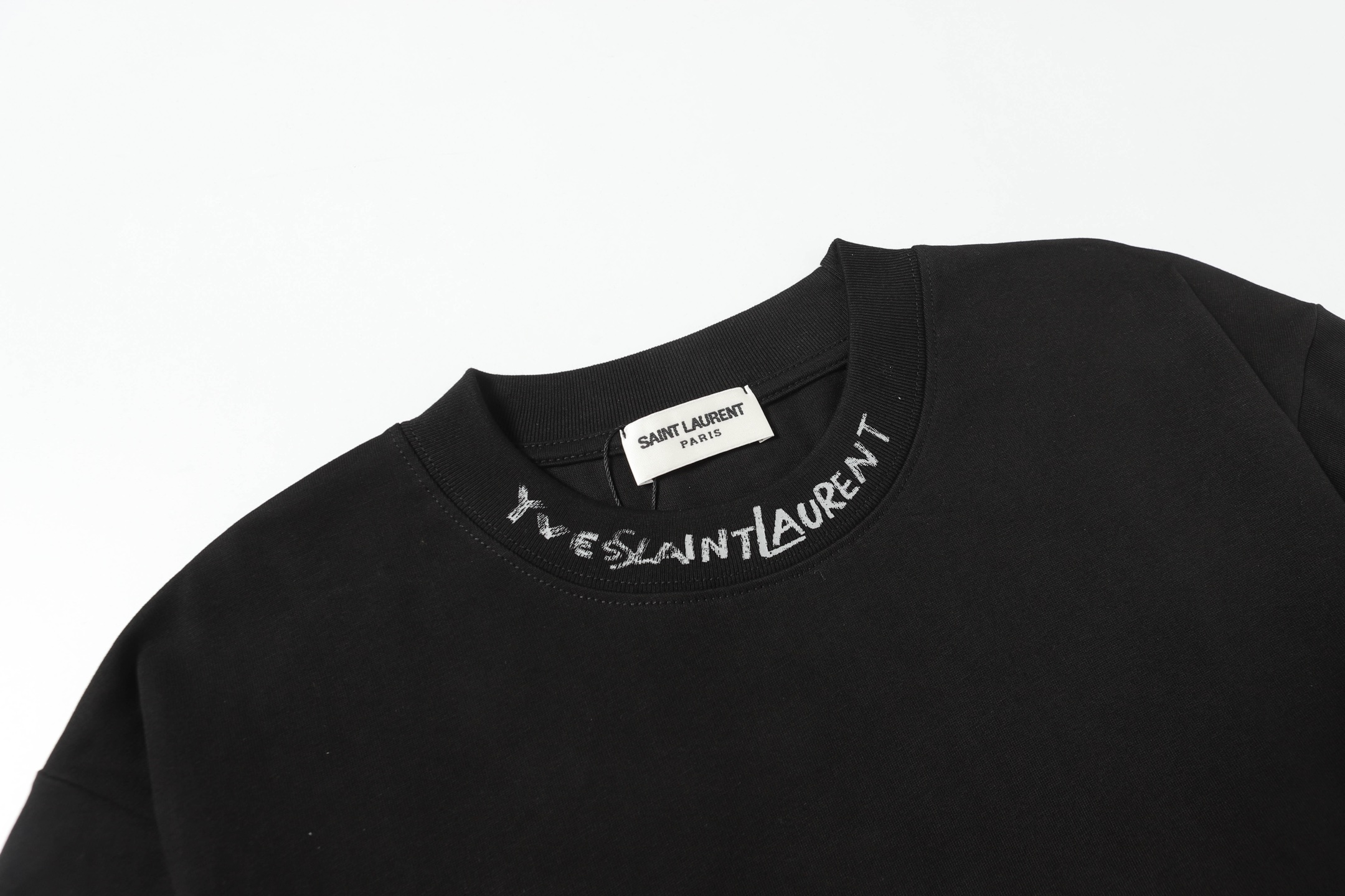 YSL 생로랑 쇼트 슬리브