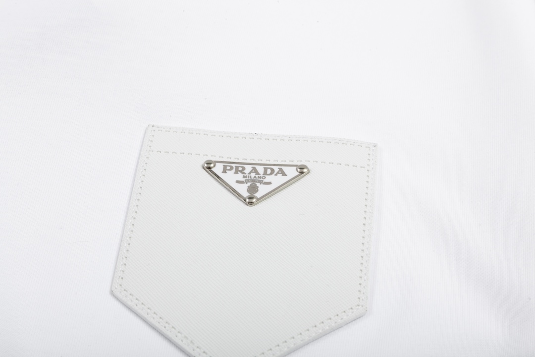 PRADA 프라다 쇼트 슬리브