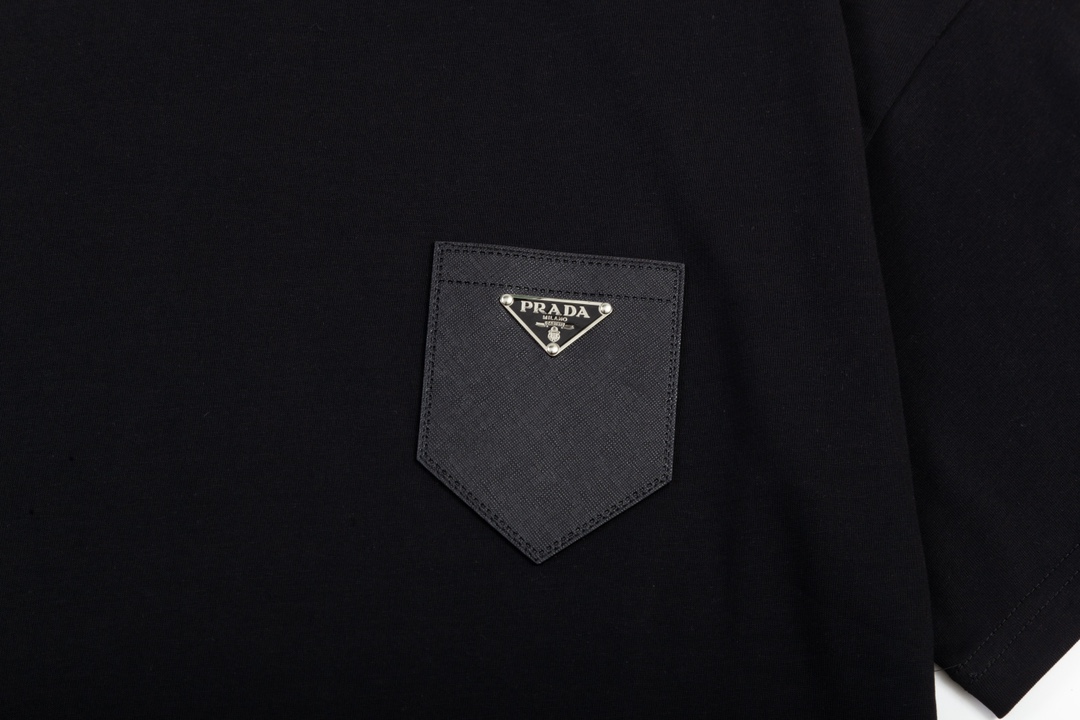 PRADA 프라다 쇼트 슬리브