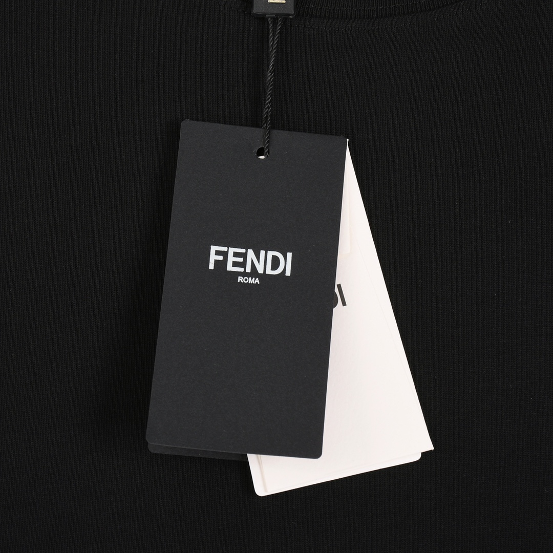 FENDI 펜디 쇼트 슬리브