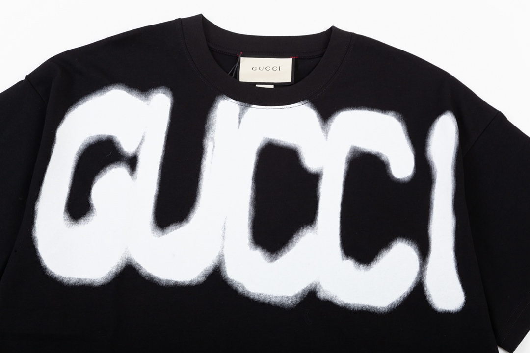 GUCCI 프린트 쇼트 슬리브