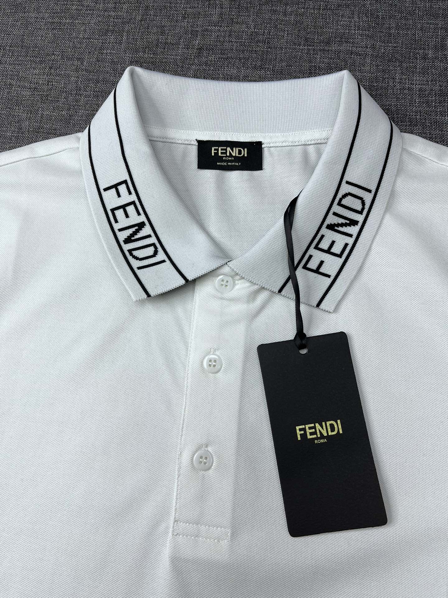 FENDI 펜디 쇼트 슬리브