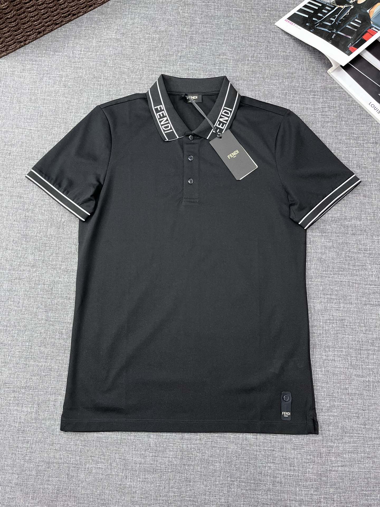 FENDI 펜디 펜디 쇼트 슬리브
