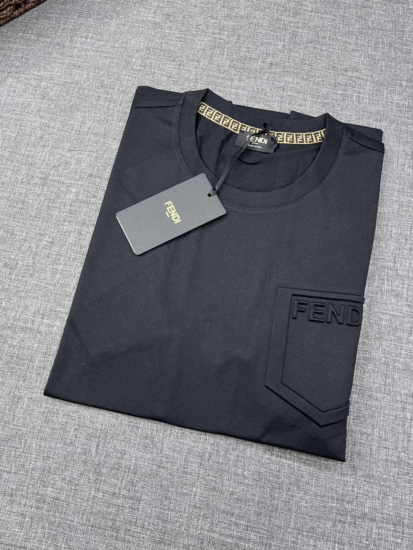 FENDI 펜디 봄/여름 쇼트 슬리브