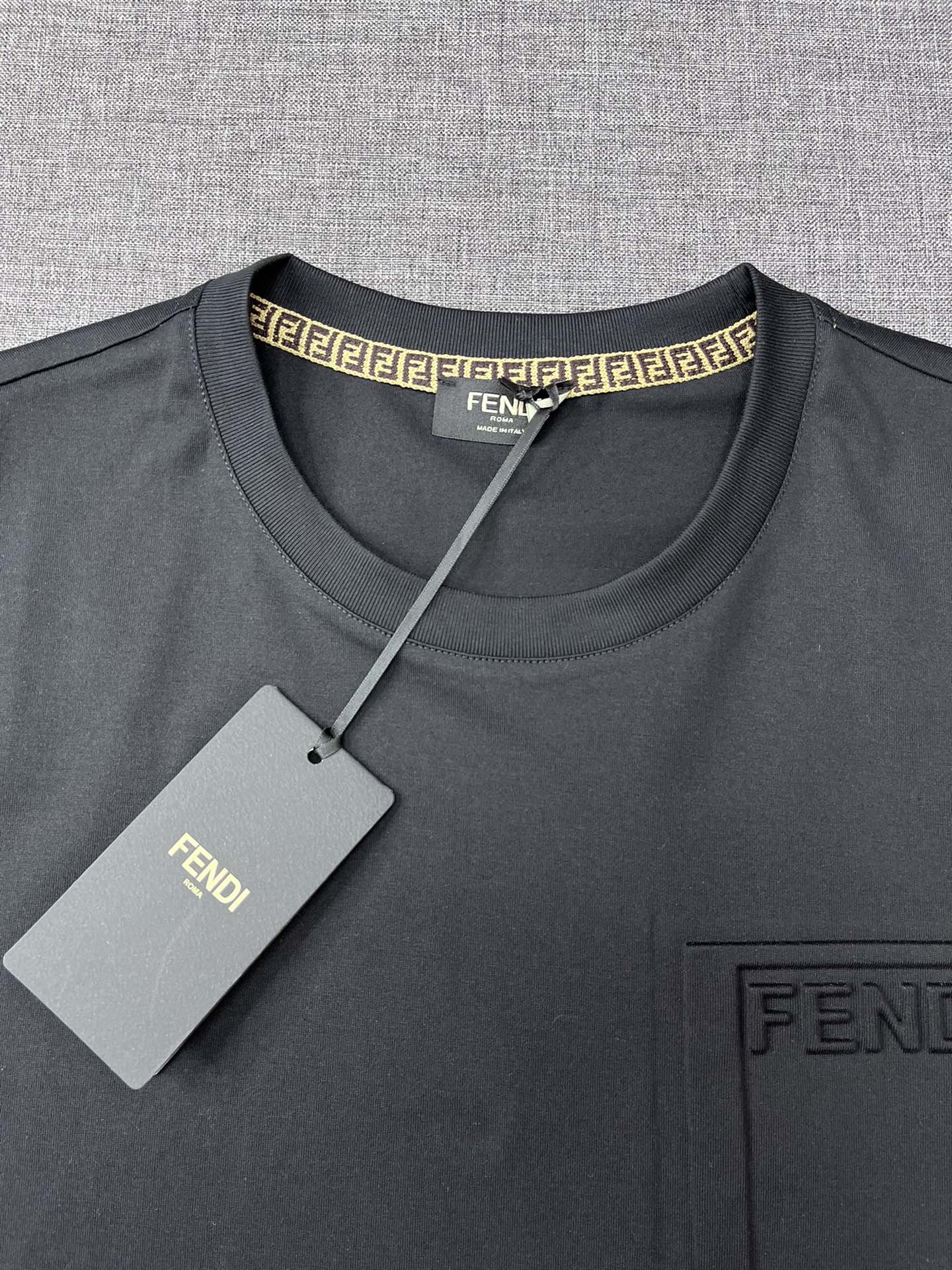FENDI 펜디 봄/여름 쇼트 슬리브