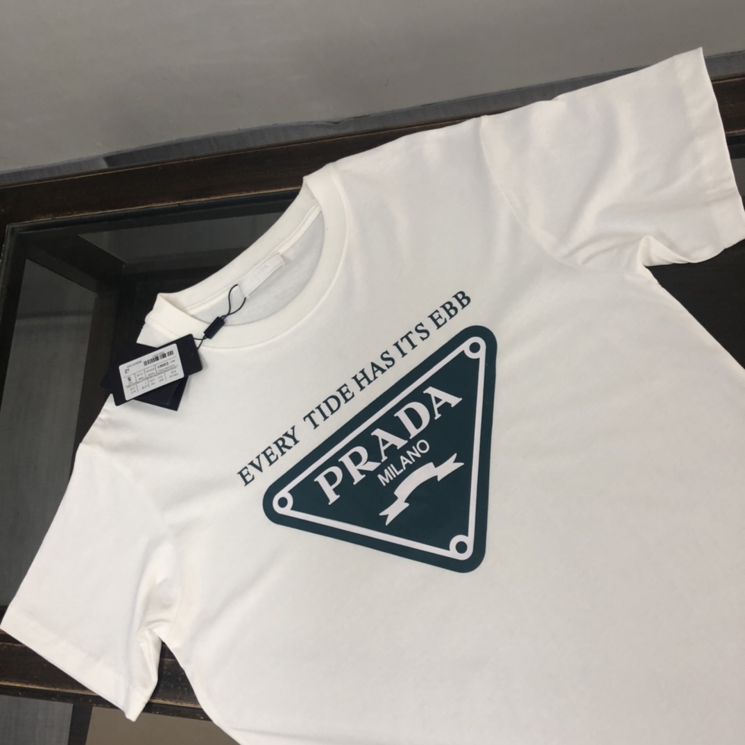 PRADA 쇼트 슬리브