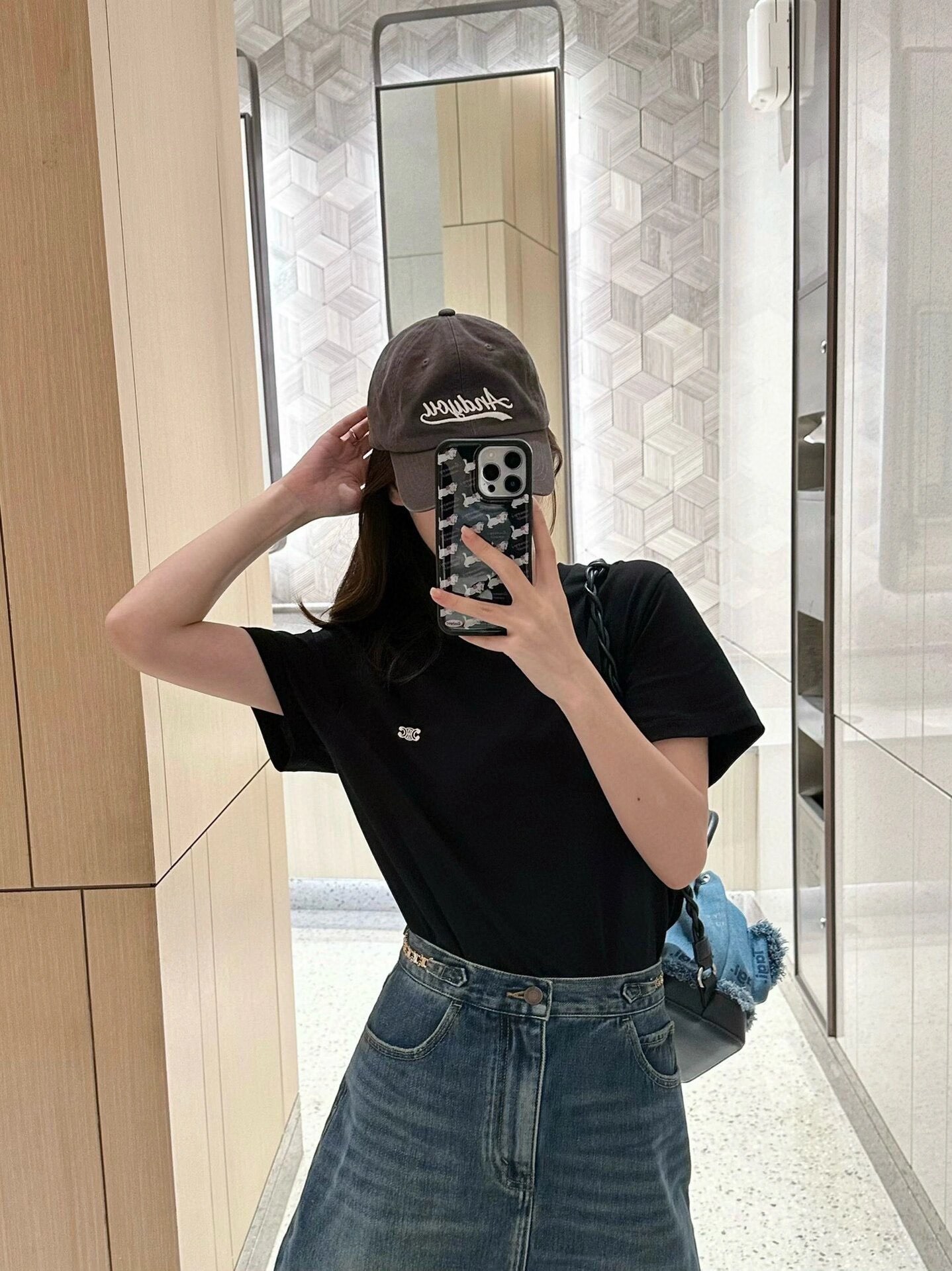 24SS 리볼빙도어 쇼트 슬리브