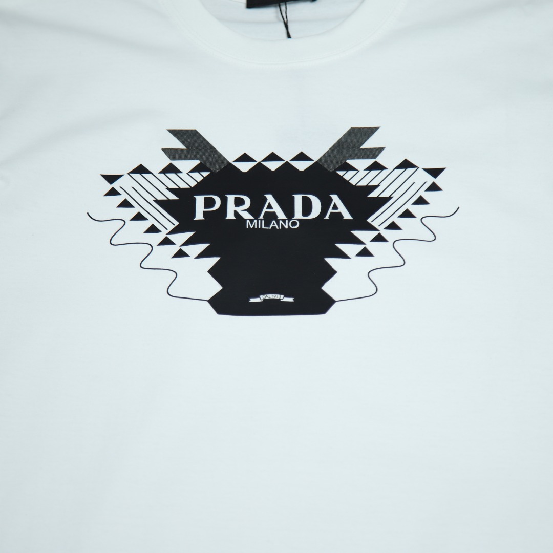 2025SS 봄 신상 프라다/PRADA 라운드넥 반팔 티셔츠 모델넘버:PRA010
