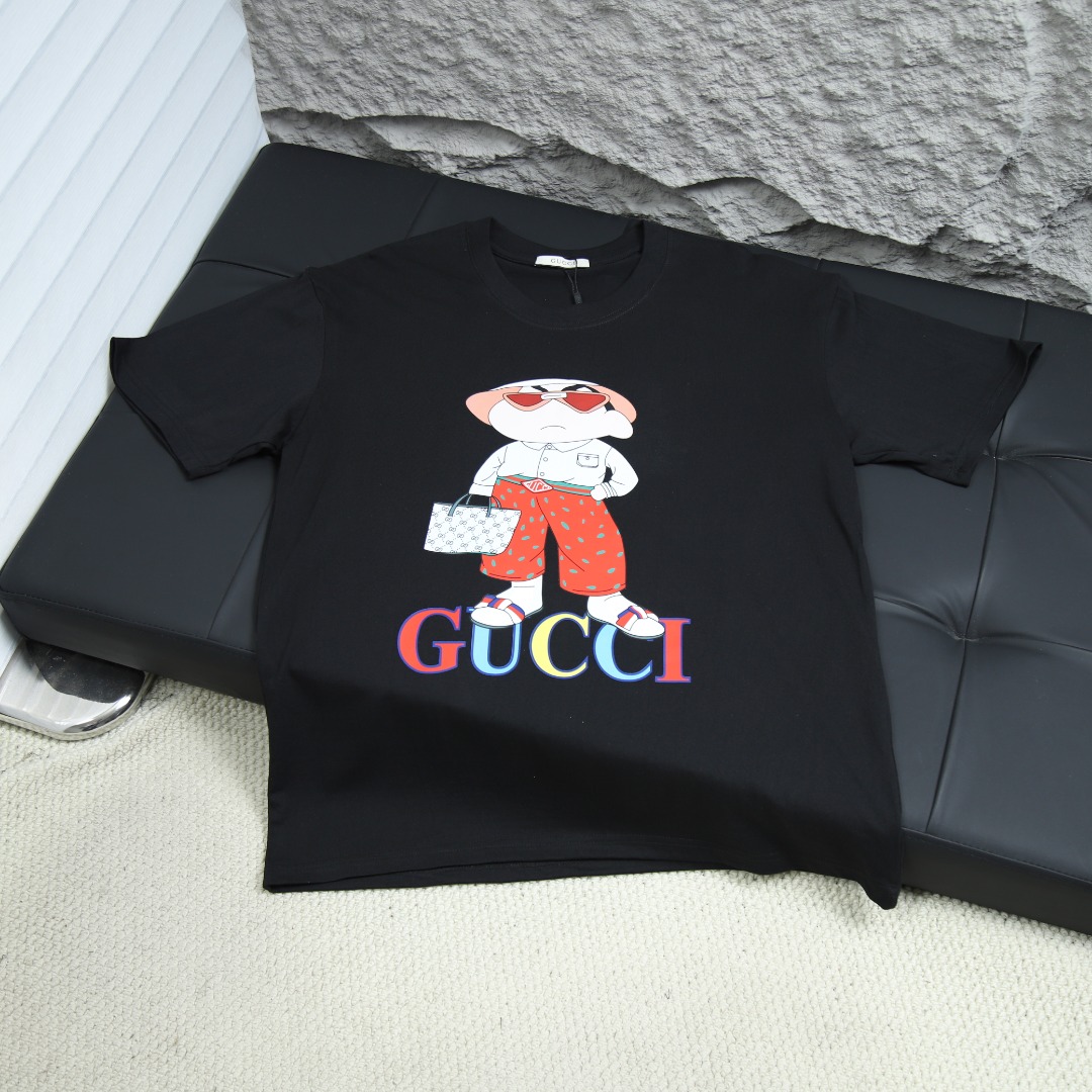2025ss 봄 신상 GUCCI / 구찌 백 라운드넥 반팔 티셔츠 모델 번호: GUC069