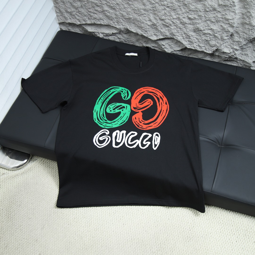 2025ss 봄 신상 GUCCI / 구찌 풀 라운드넥 반팔 티셔츠 모델 번호: GUC004