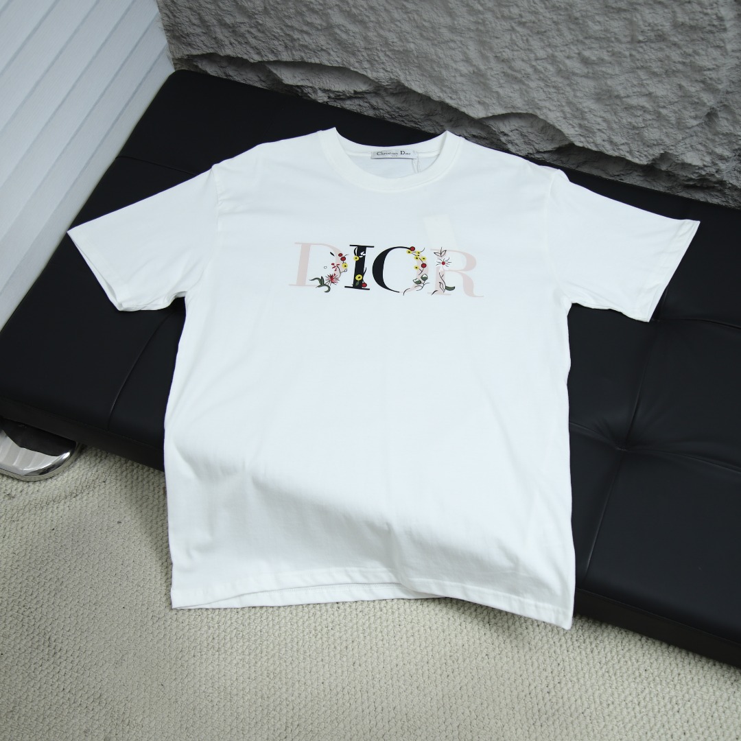 025ss 봄 신상 DIOR / 디올 백 라운드넥 반팔 티셔츠 모델 번호: DI001