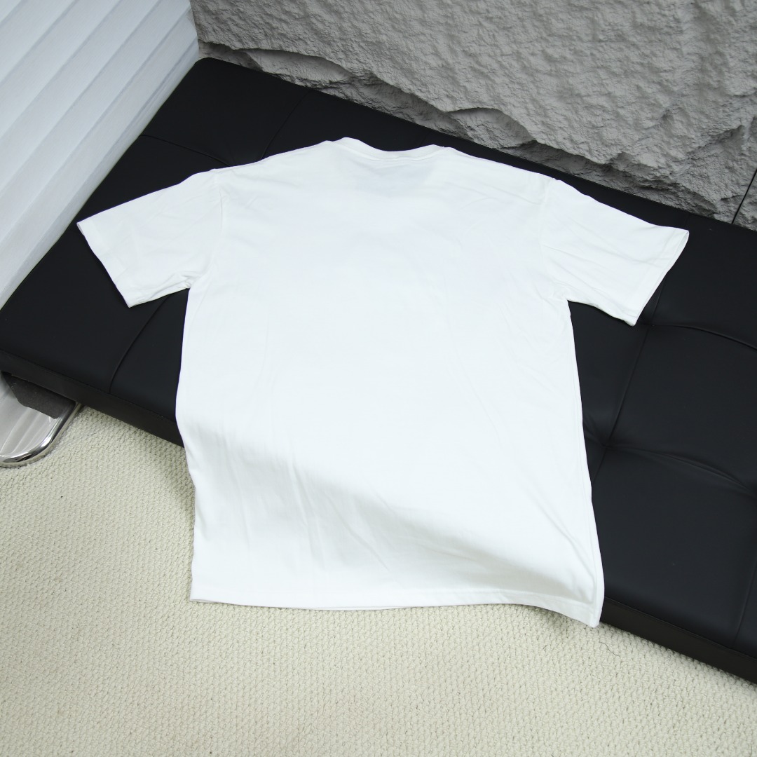 2025ss 봄 신상 NIKE 라운드넥 반팔 티셔츠 모델 번호: NK047
