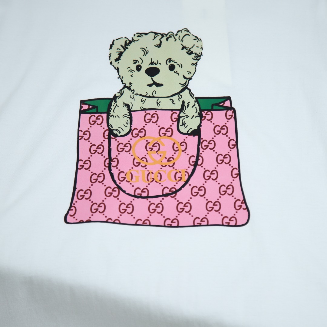 2025ss 봄 신 GUCCI/구찌 라운드넥 반팔 티셔츠 모델 번호: GUC071