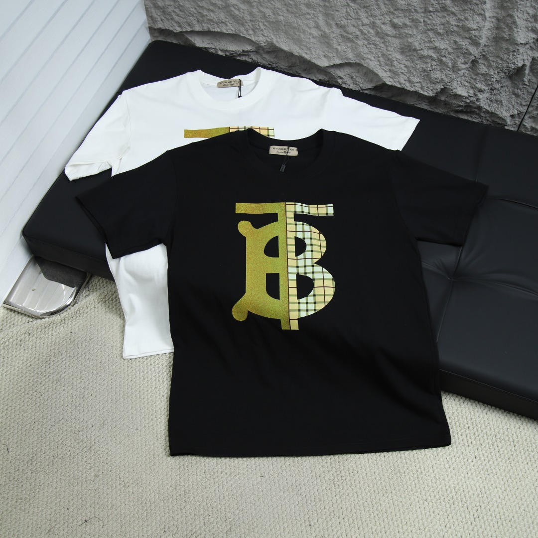 2025ss 봄 신상품 BURBERRY / 버버리 백 라운드넥 반팔 티셔츠 모델 번호: BU0001
