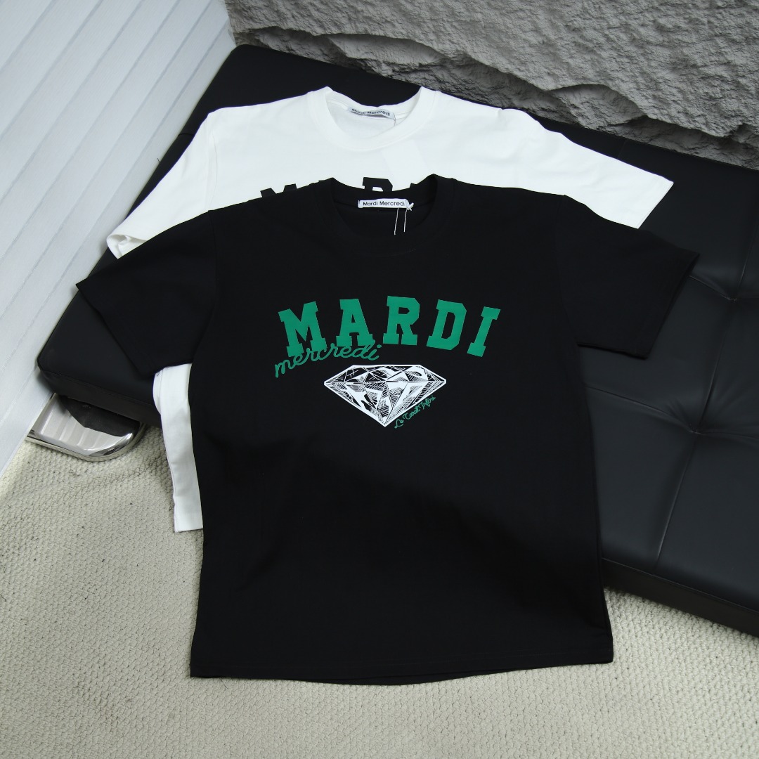 2025ss 봄 신상품 MARDI 다이아몬드 프린트 라운드넥 반팔 티셔츠 모델넘버:MA008