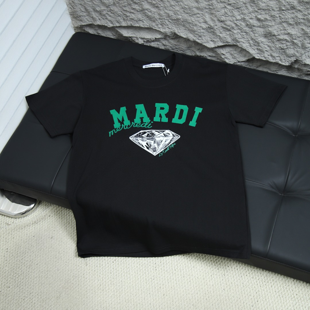 2025ss 봄 신상품 MARDI 다이아몬드 프린트 라운드넥 반팔 티셔츠 모델넘버:MA008
