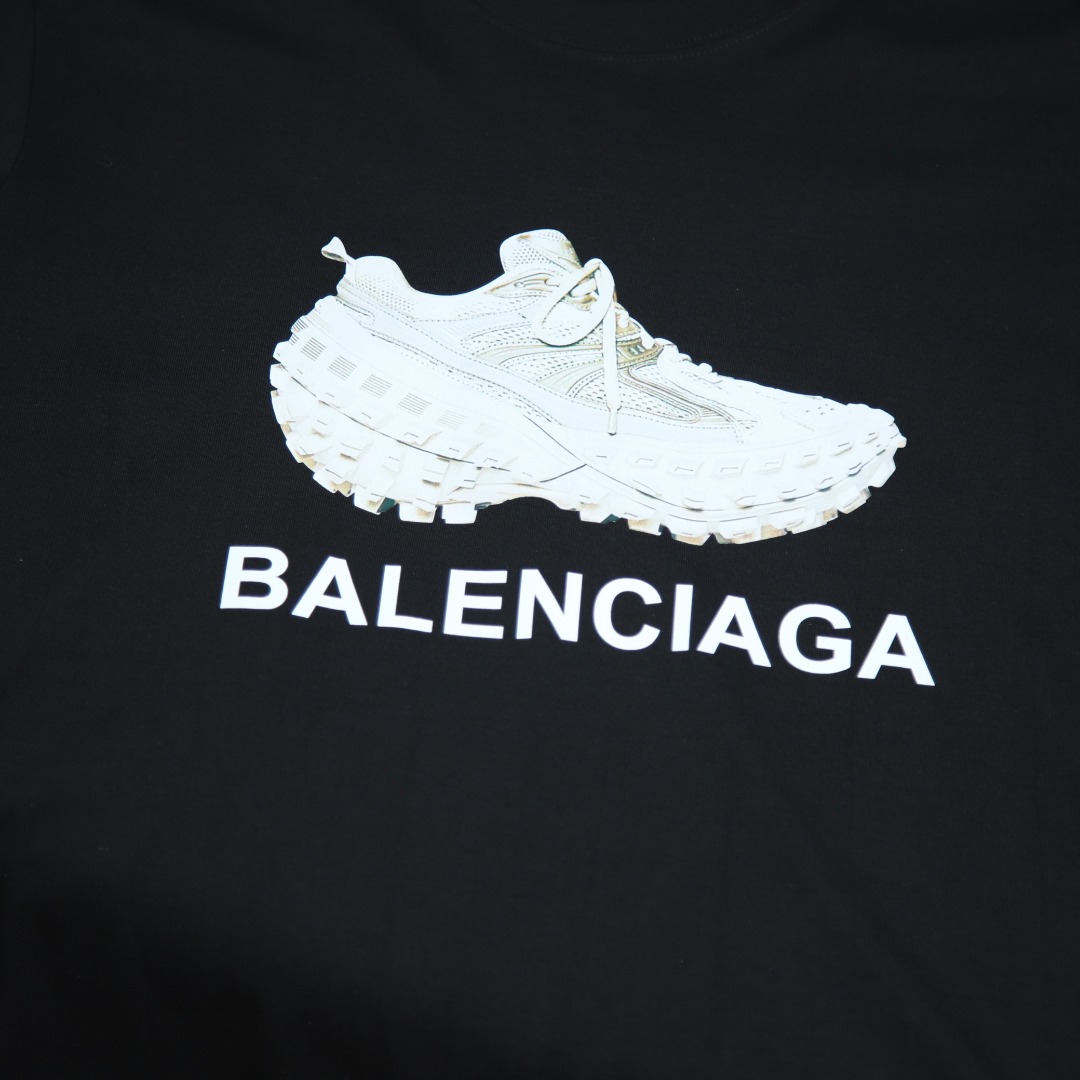 2025S/S 봄 신상품 발렌시아가 파리지앵 라운드넥 반팔 티셔츠 모델넘버:BA0058