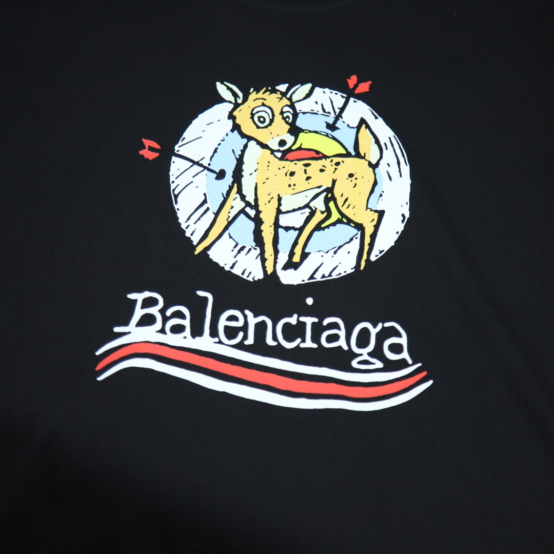 2025ss 봄 신상품 BALENCIGA / 파리지앵 패밀리 100 라운드넥 반팔 티셔츠 모델 번호: BA0033