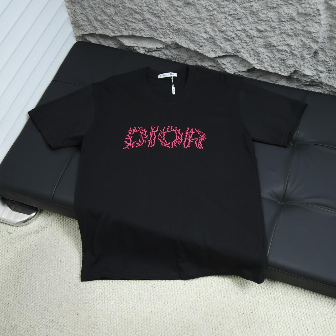 025ss 봄 신상 DIOR / 디올 라운드넥 반팔 티셔츠 모델넘버: DI016