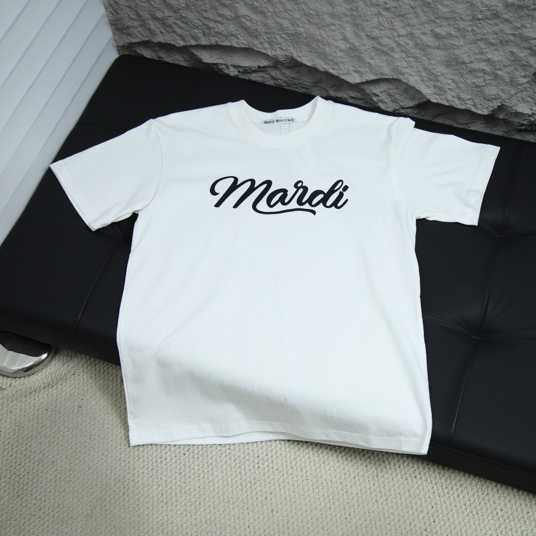 2025s스프링 신상품 MARDI 라운드넥 반팔 티셔츠 모델 번호: MA015