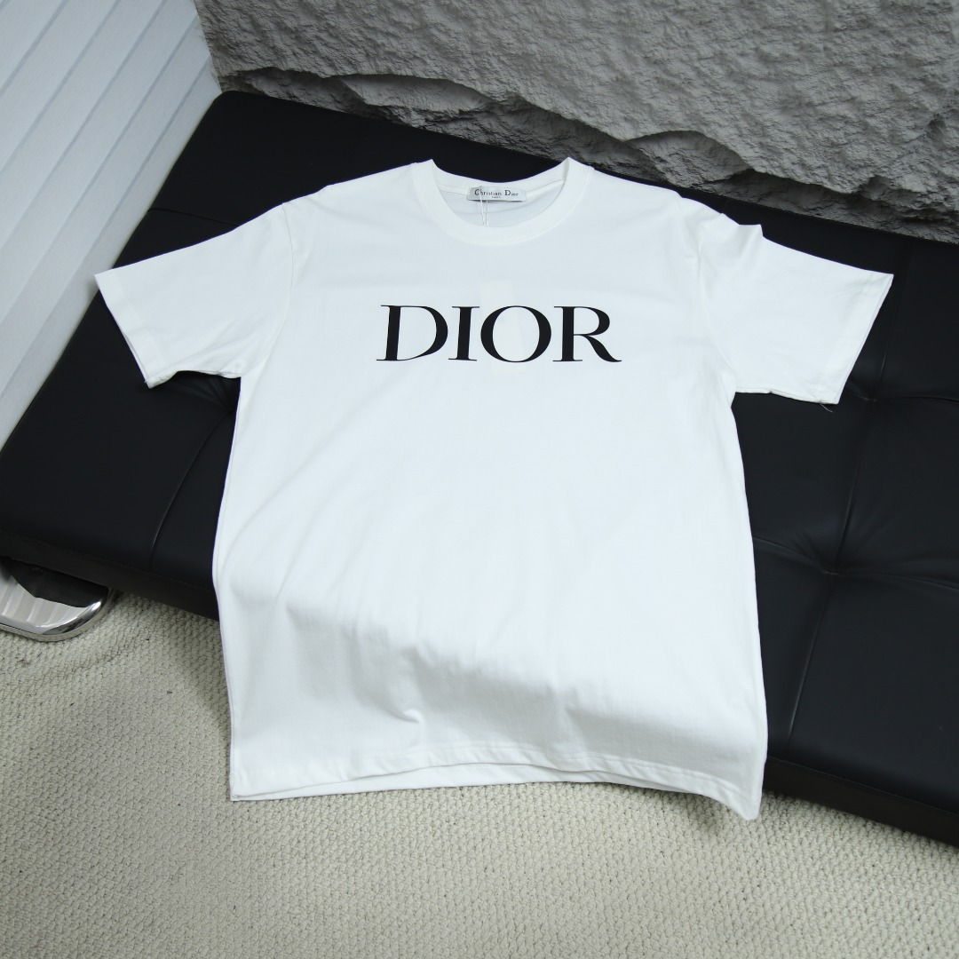 025ss 봄 신상 DIOR / 디올 라운드넥 반팔 티셔츠 모델넘버: DI024