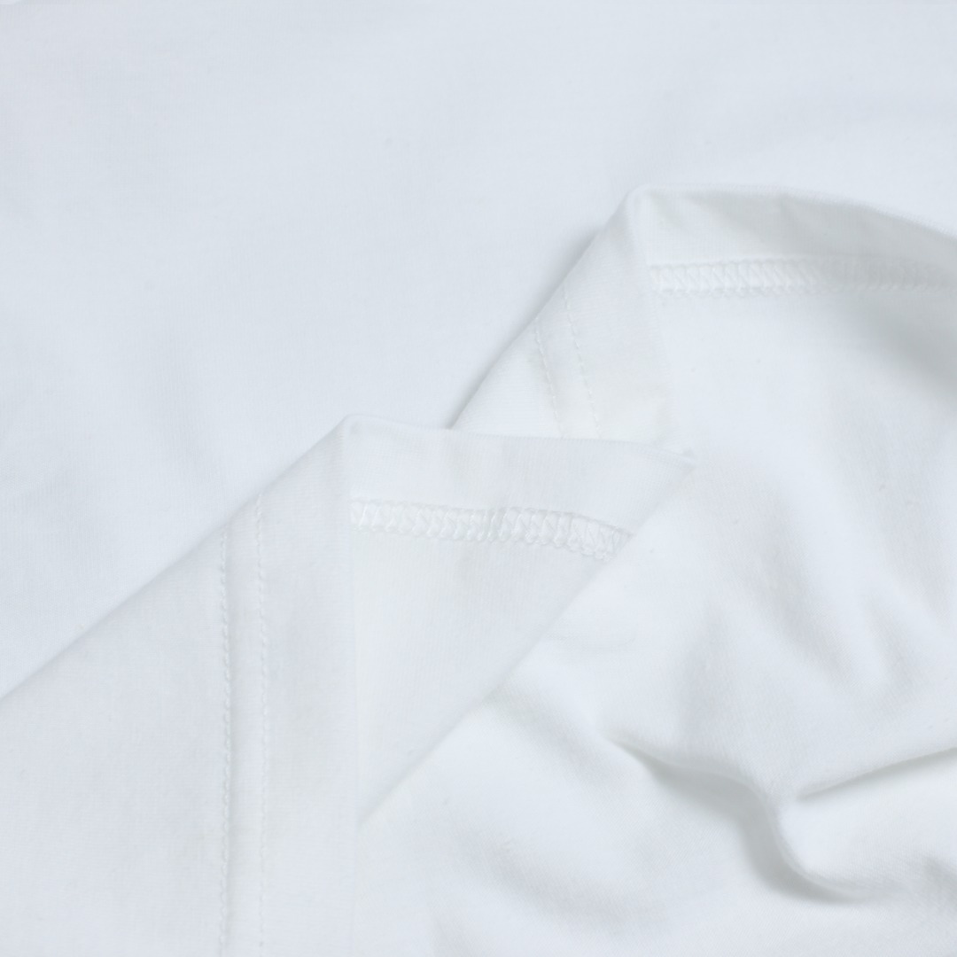 025ss 봄 신상 DIOR / 디올 라운드넥 반팔 티셔츠 모델넘버: DI024